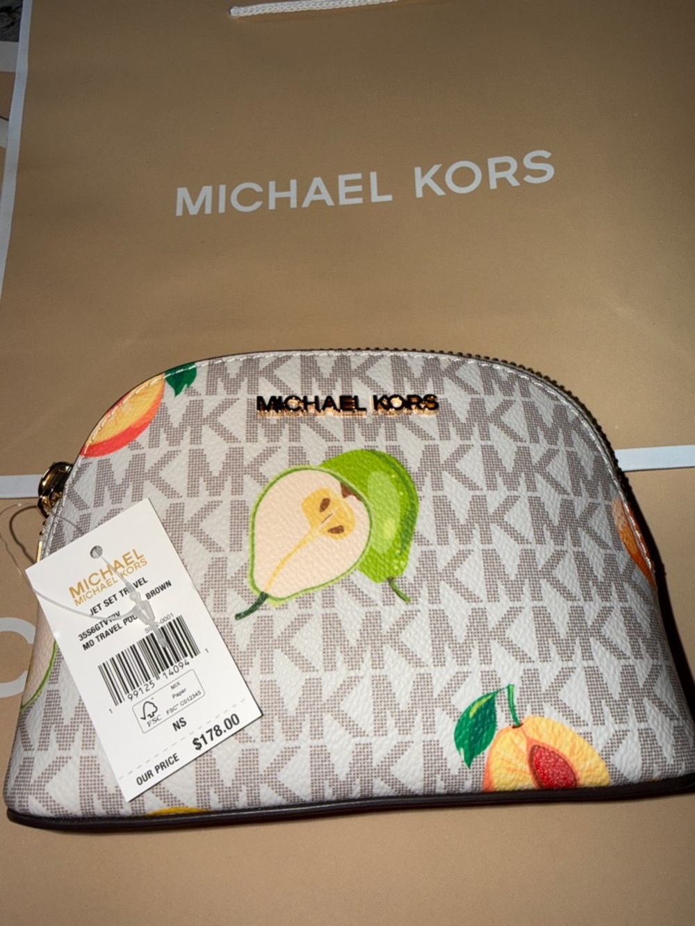 Michael Kors Fruit Print Jet Set
Cosmetic Pouch NWT